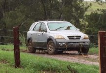 【昆省洪災】妻目睹老翁連車沖走死亡