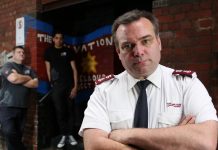 救世軍高層涉私吞贈票 女兒看前披頭四演唱會