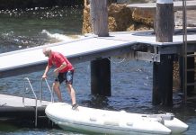 譚保不穿救生衣可罰款 250 元 (有片)