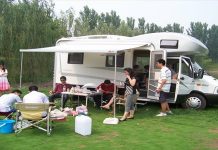 露營車中國遊客倍增 傳統團客減一成