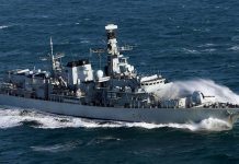 英軍軍艦澳洲出發往南海