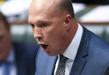 達頓承認特赦兩遊客入境做保母