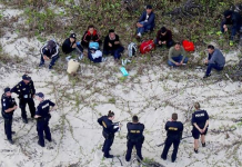 破漁船突破澳北巡防線 數十越船民逃入鱷魚林