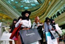 中國豪客愈買愈多 澳奢侈品銷量大增