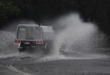 雪梨超強暴風雨增至三人死