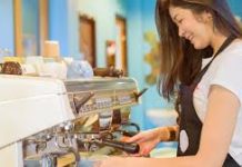 年輕人難找全職工作 做兼職者40年增3倍