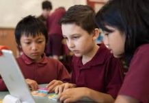 聯邦檢討全國學校課程