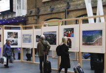 “中国改革开放40年”图片展在伦敦举行